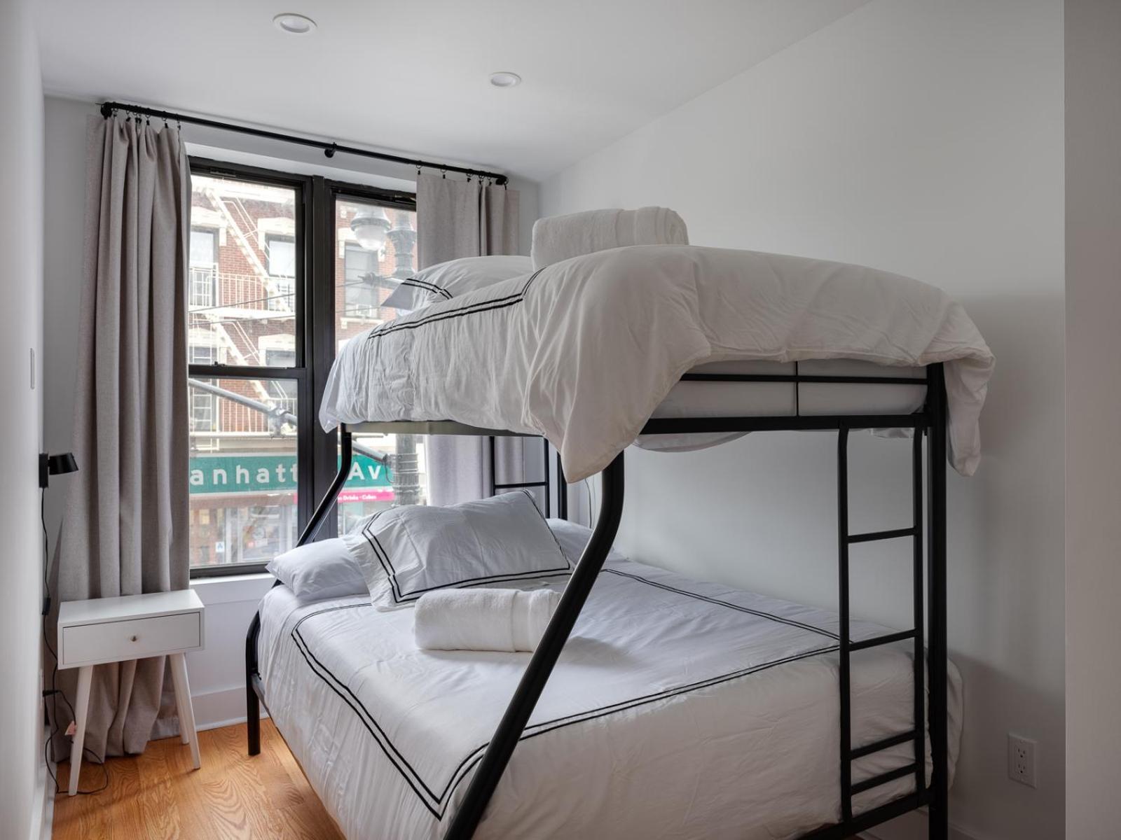 Three Bedroom Brooklynite Suite! Νέα Υόρκη Εξωτερικό φωτογραφία